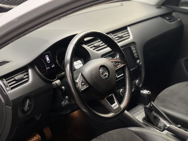 SKODA OCTAVIA 2.0 TDI 184CH SCOUT 4x4 DSG