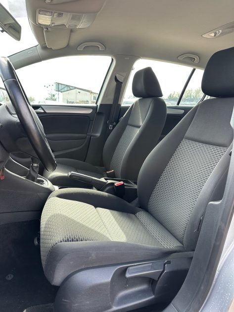 VOLKSWAGEN GOLF VI 2009