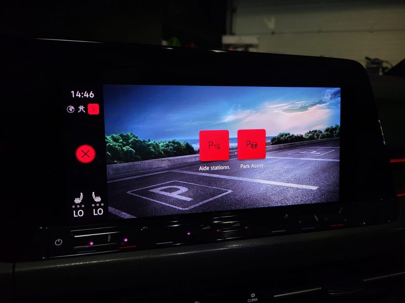 VOLKSWAGEN GOLF VIII GTI 2.0 TSI 245cv DSG7 / APPLE CARPLAY/TOIT OUVRANT/CHARGEUR A INDUCTION