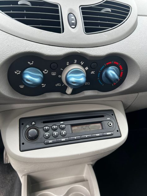 RENAULT TWINGO 2009