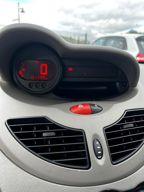 RENAULT TWINGO 2009