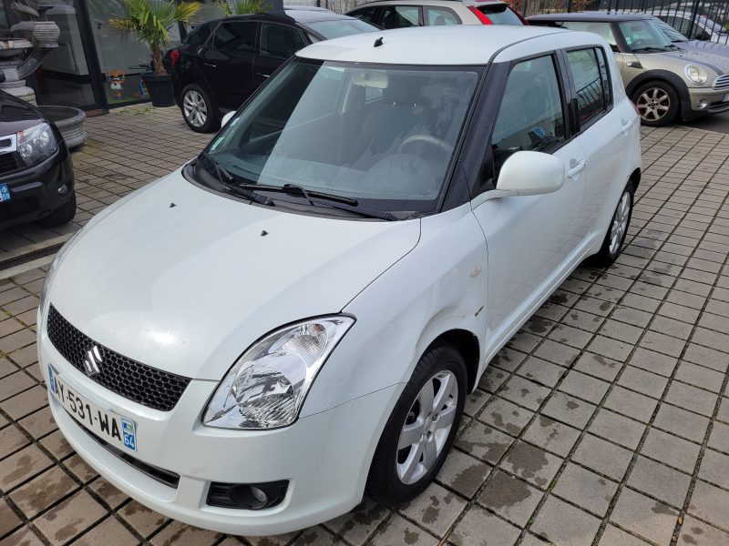 SUZUKI SWIFT 1.3L 92CH PACK GPS 