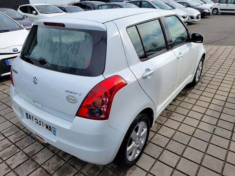 SUZUKI SWIFT 1.3L 92CH PACK GPS 