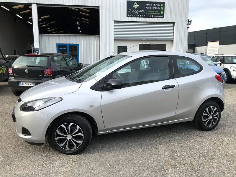 MAZDA 2 - 1.3 i 75cv MZR ELEGANCE - GARANTIE 6 MOIS