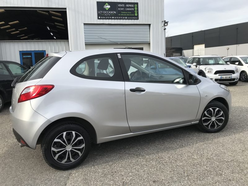 MAZDA 2 - 1.3 i 75cv MZR ELEGANCE - GARANTIE 6 MOIS