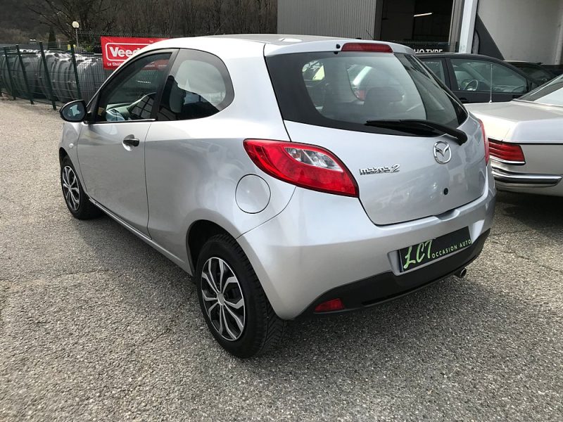 MAZDA 2 - 1.3 i 75cv MZR ELEGANCE - GARANTIE 6 MOIS