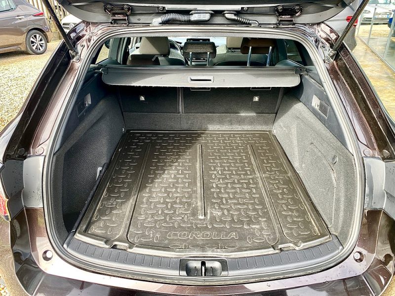 TOYOTA COROLLA TOURING SPORT 2.0 HYBRID 184CH TREK 07/2020