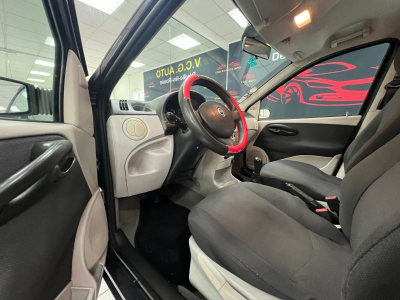 FIAT PUNTO Van 1.3 JTD 69cv VENDU EN L'ETAT