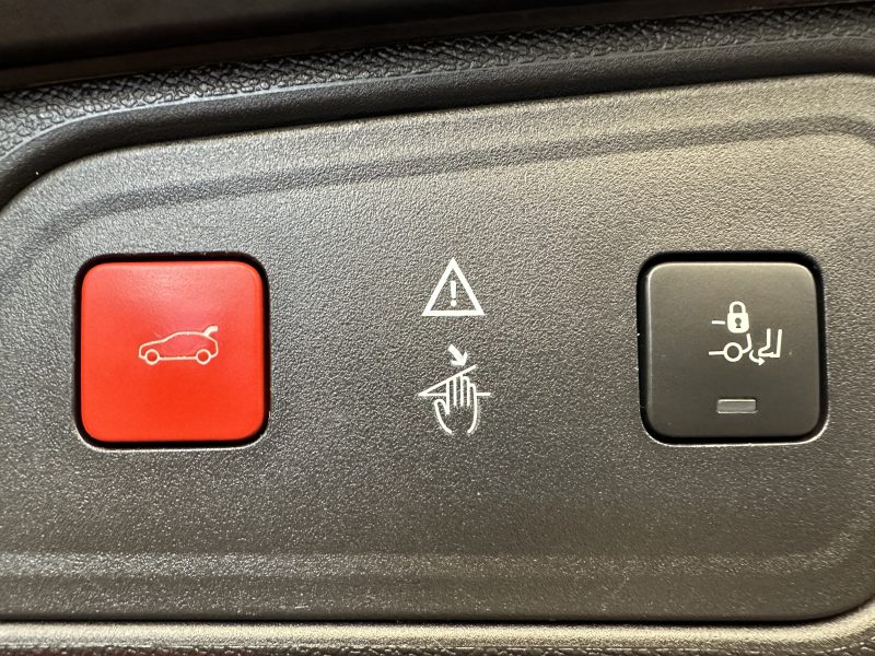 PEUGEOT 3008 SUV 2018