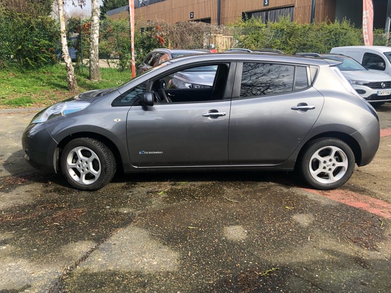 NISSAN LEAF 2016