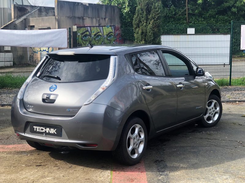 NISSAN LEAF 2016