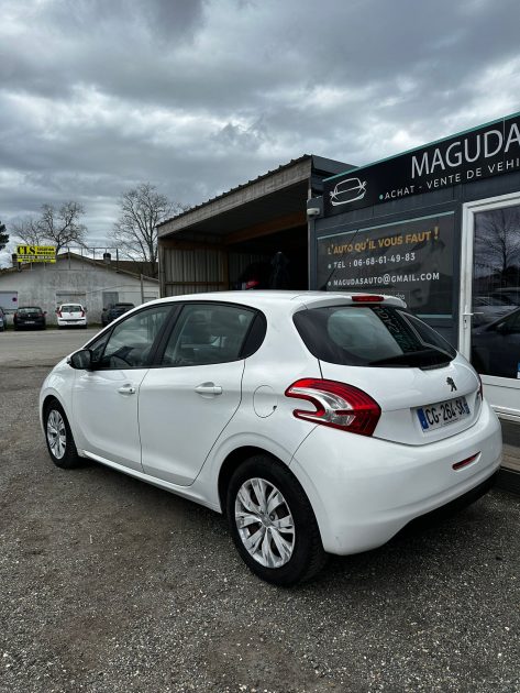 PEUGEOT 208 Société 2012