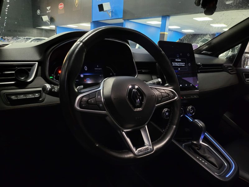 RENAULT CLIO V 1.3 TCe 130cv INITIALE PARIS / SIÈGES CHAUFFANTS+VIRTUAL COCKPIT+CAMÉRA 360°+CARPLAY+