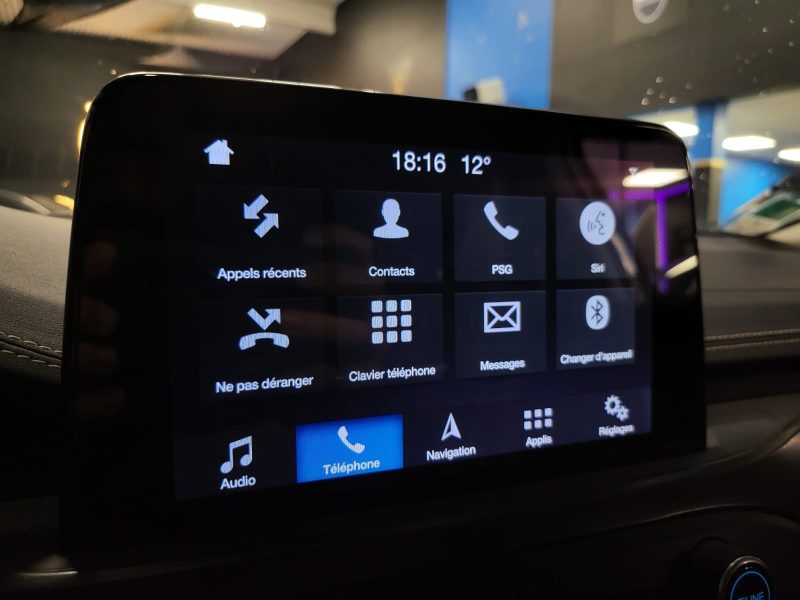 FORD FOCUS 1.0 ECOBOOST 125cv VIGNALE / AFFICHAGE TETE HAUTE / SIGES ELECTRIQUES / SIEGES CHAUFFANTS