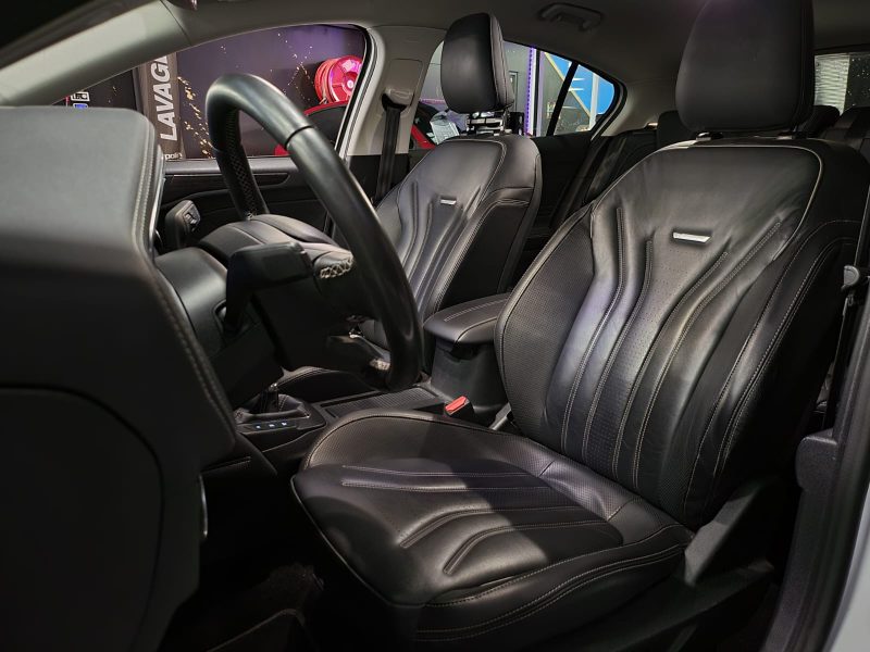 FORD FOCUS 1.0 ECOBOOST 125cv VIGNALE / AFFICHAGE TETE HAUTE / SIGES ELECTRIQUES / SIEGES CHAUFFANTS
