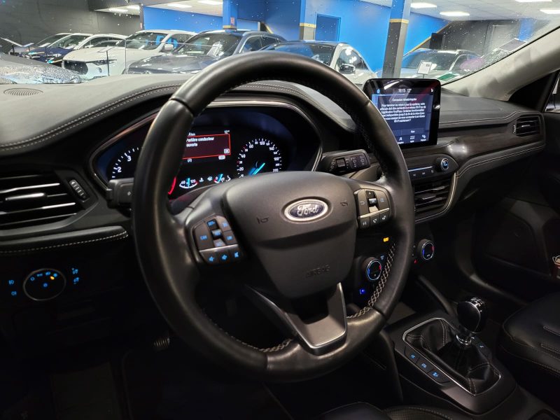 FORD FOCUS 1.0 ECOBOOST 125cv VIGNALE / AFFICHAGE TETE HAUTE / SIGES ELECTRIQUES / SIEGES CHAUFFANTS