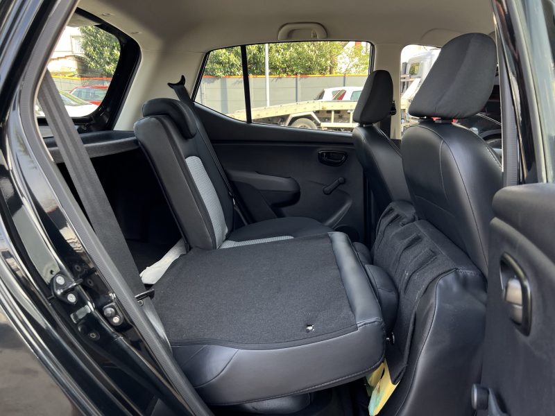 HYUNDAI i 10 1.2 78 Cv 15 800 Kms / 5 PORTES CLIMATISATION BLUETOOTH CRIT AIR 1 - GARANTIE 1 AN