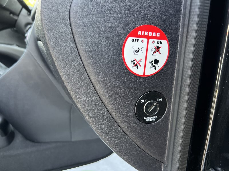 HYUNDAI i 10 1.2 78 Cv 15 800 Kms / 5 PORTES CLIMATISATION BLUETOOTH CRIT AIR 1 - GARANTIE 1 AN