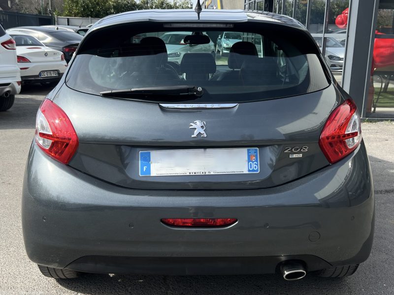 PEUGEOT 208 ALLURE 1.6 E HDI 92 Cv ECRAN TACTILE / BLUETOOTH REGULATEUR 5 PLACES - GARANTIE 1 AN