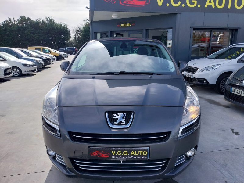 PEUGEOT 5008 1.6 HDi 112 Premium 7 places
