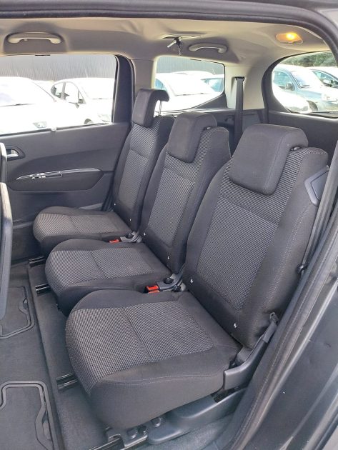 PEUGEOT 5008 1.6 HDi 112 Premium 7 places