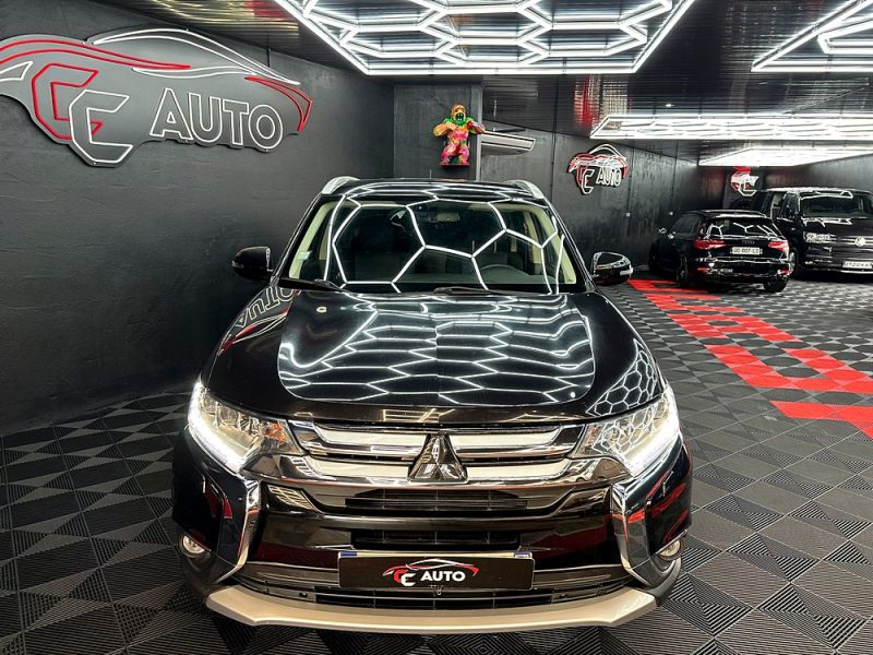 MITSUBISHI OUTLANDER III 2015