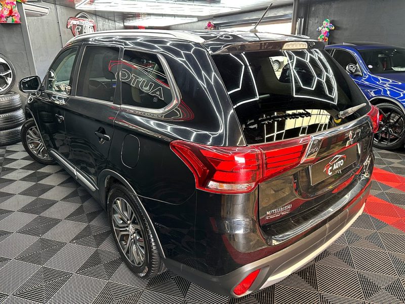 MITSUBISHI OUTLANDER III 2015