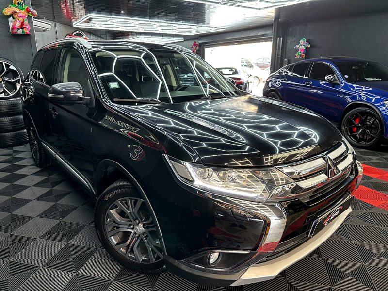 MITSUBISHI OUTLANDER III 2015