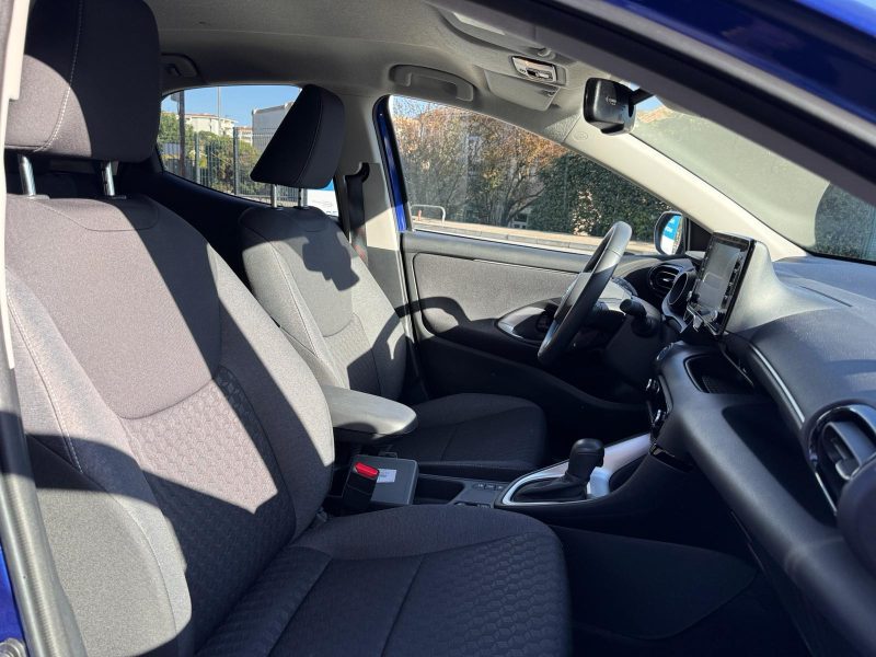 TOYOTA YARIS Hybrides