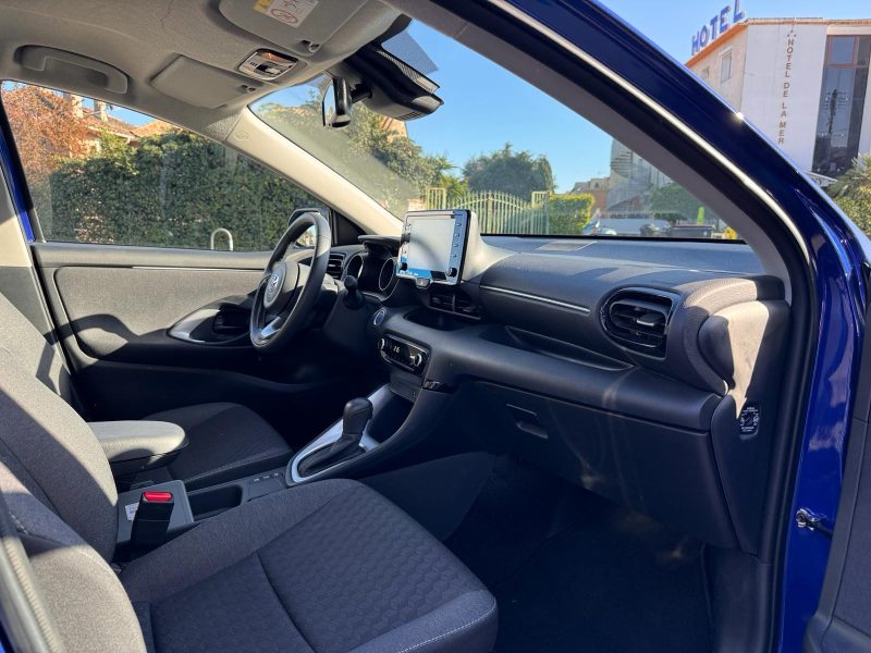 TOYOTA YARIS Hybrides