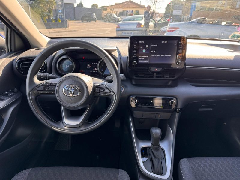 TOYOTA YARIS Hybrides