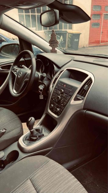 OPEL ASTRA 1,9 JTD 2010