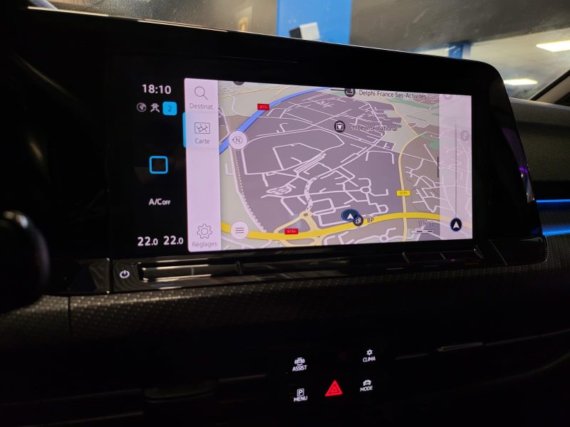 VOLKSWAGEN GOLF VIII 2.0 TDI 150cv DSG R LINE  VIRTUAL COCKPIT / PACK LUMIERE D'AMBIANCE / REGULATEU