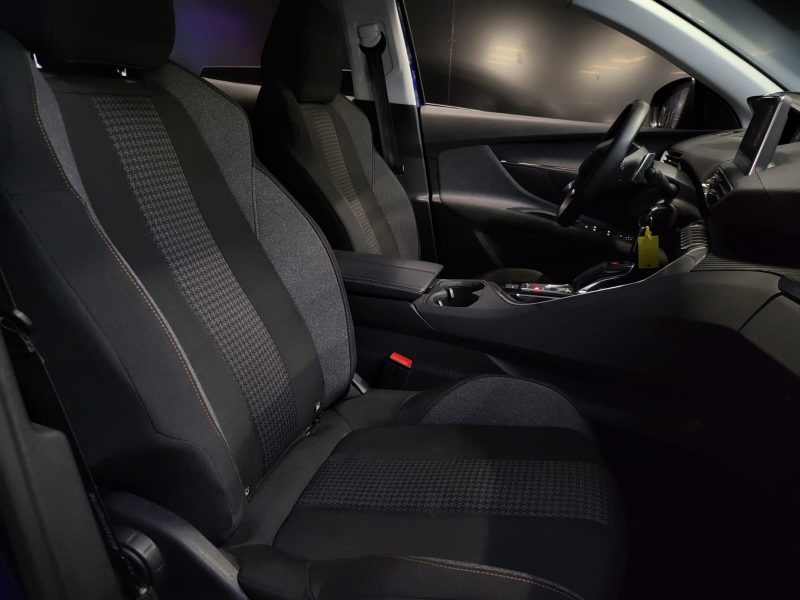 PEUGEOT 3008 1.5 BLUEHDI 130cv ACTIVE BUISNESS / VIRTUAL COCKPIT / 1ER MAIN ET SUIVI COMPLET PEUGEOT