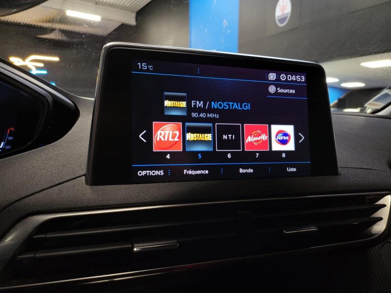 PEUGEOT 3008 1.5 BLUEHDI 130cv ACTIVE BUISNESS / VIRTUAL COCKPIT / 1ER MAIN ET SUIVI COMPLET PEUGEOT