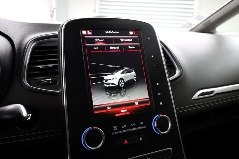 RENAULT GRAND SCÉNIC IV 2017