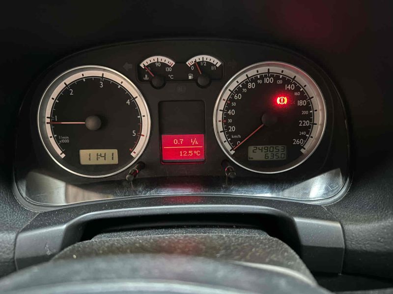 VOLKSWAGEN GOLF 4 2003 1.9 SDi 70 CV