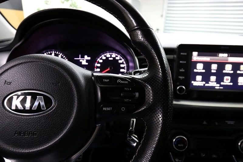 KIA STONIC 2018
