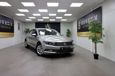 VOLKSWAGEN PASSAT 2017