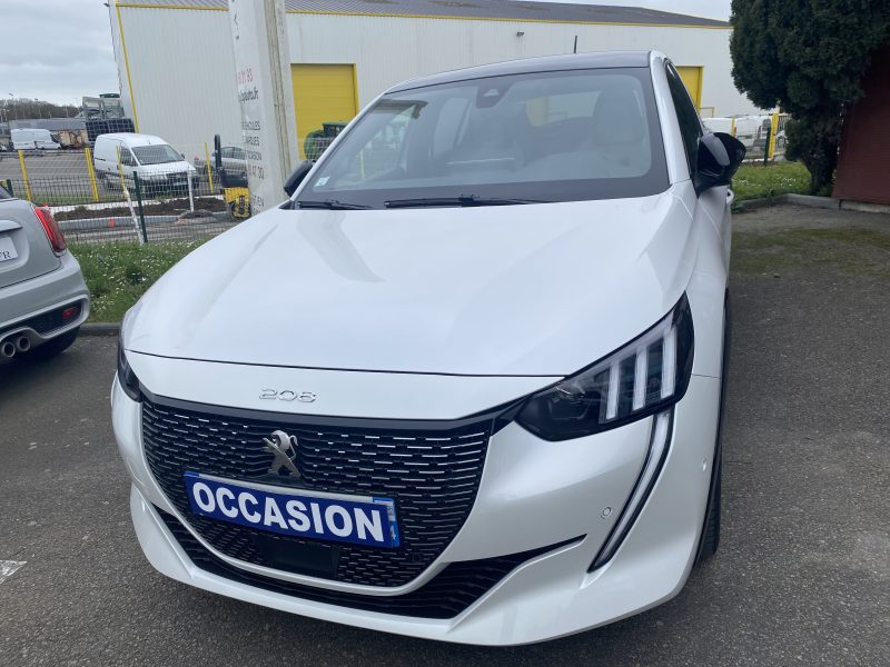 PEUGEOT 208 II 