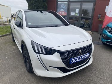 PEUGEOT 208 II 