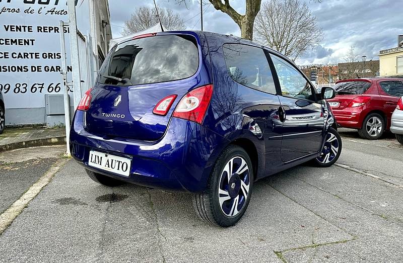 RENAULT TWINGO II 1.2 16v 75ch PURPLE