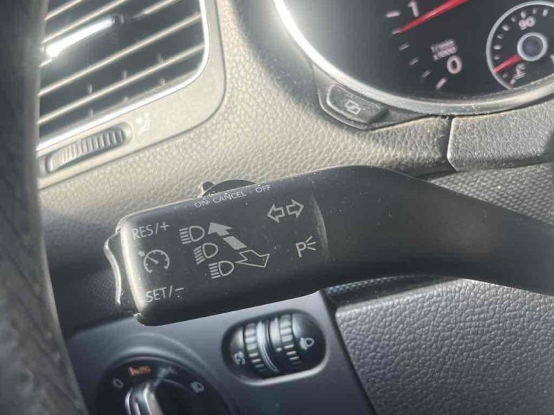 VOLKSWAGEN GOLF VI 2010