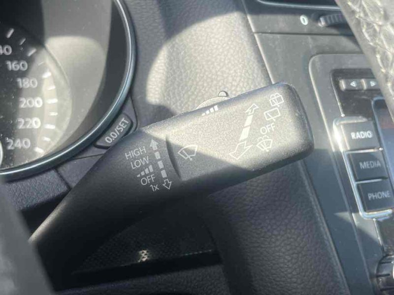 VOLKSWAGEN GOLF VI 2010