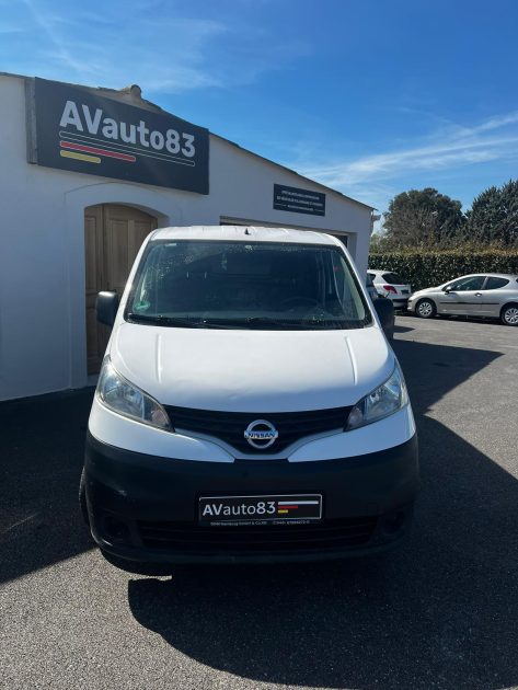 NISSAN NISSAN NV 200 2015