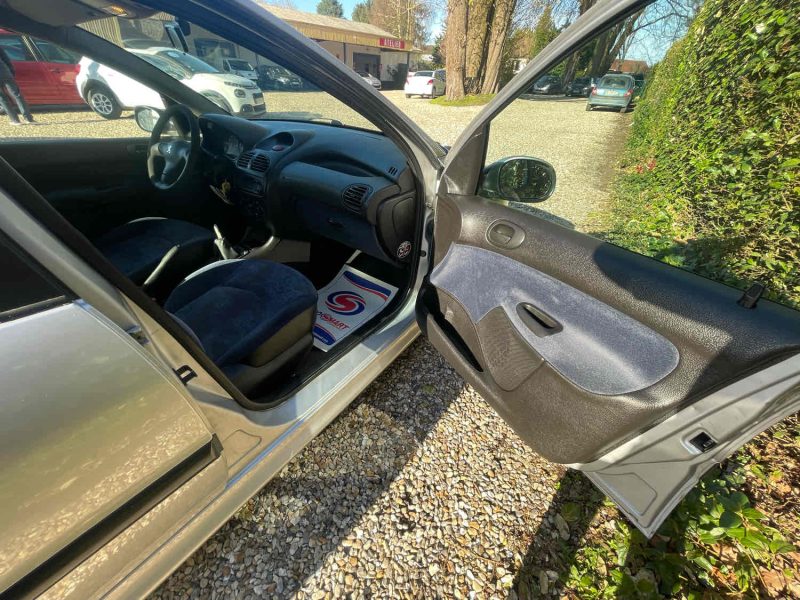 PEUGEOT 206  1.4 i 75cv 