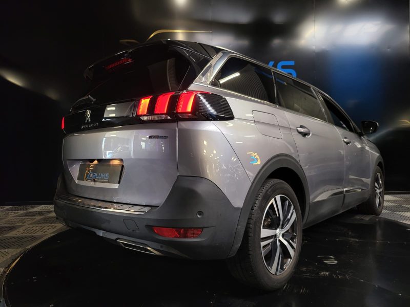 PEUGEOT 5008 1.2 PURETECH 130CV BVM6 GT / SUIVI COMPLET / CARPLAY / KEYLESS / LUMIERE D\'AMBIENCE