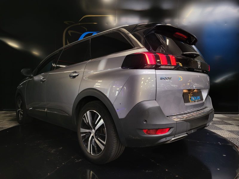 PEUGEOT 5008 1.2 PURETECH 130CV BVM6 GT / SUIVI COMPLET / CARPLAY / KEYLESS / LUMIERE D\'AMBIENCE