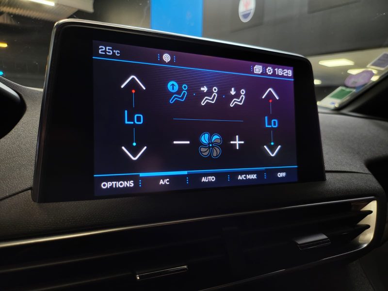 PEUGEOT 5008 1.2 PURETECH 130CV BVM6 GT / SUIVI COMPLET / CARPLAY / KEYLESS / LUMIERE D\'AMBIENCE