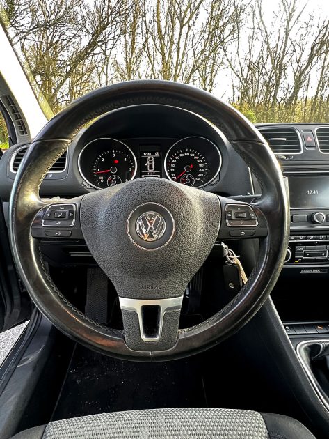 VOLKSWAGEN GOLF VI 2012